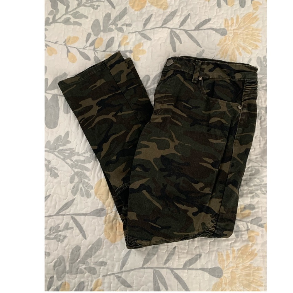 Men’s Camo Jeans